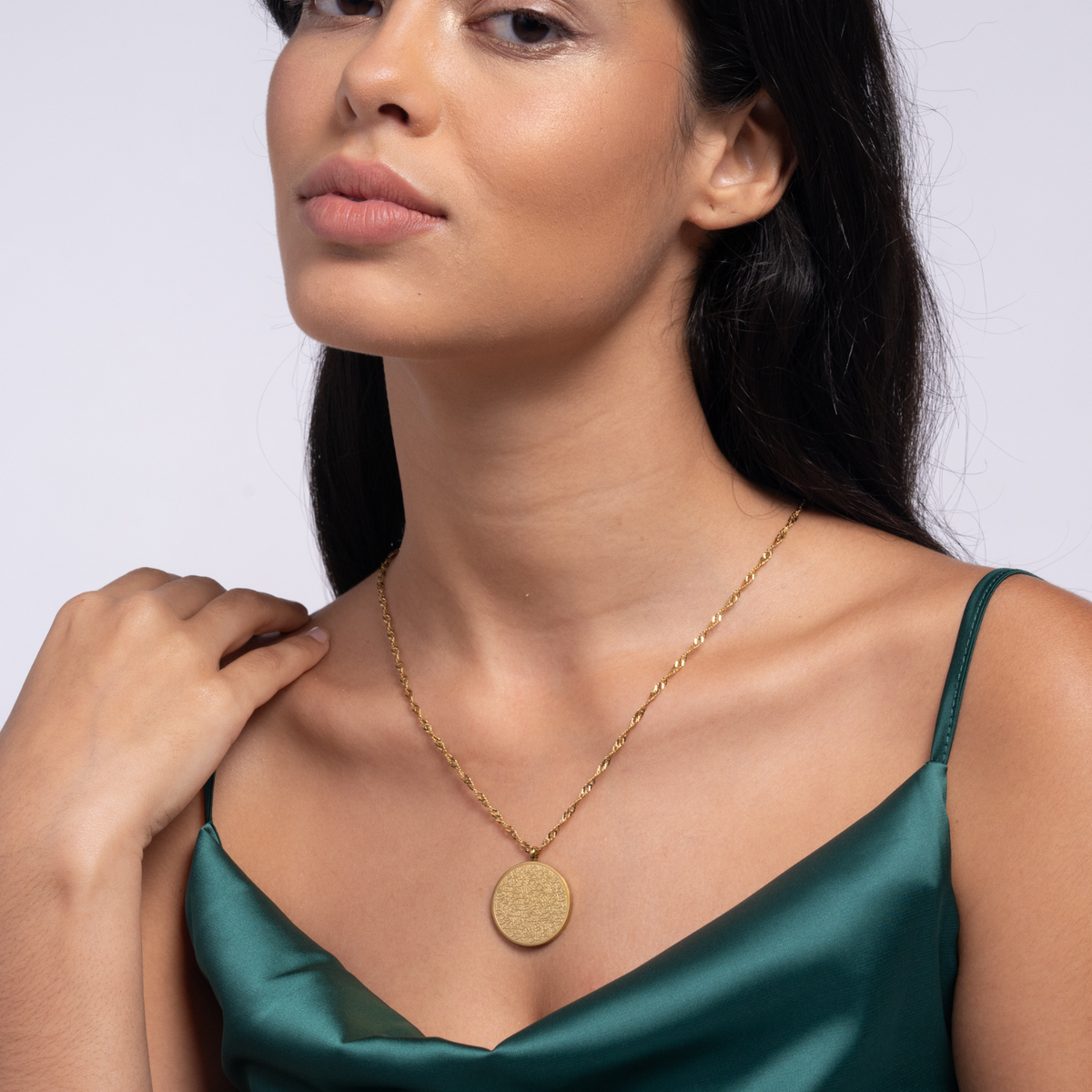 Islamic Ayatul Kursi Round Pendant